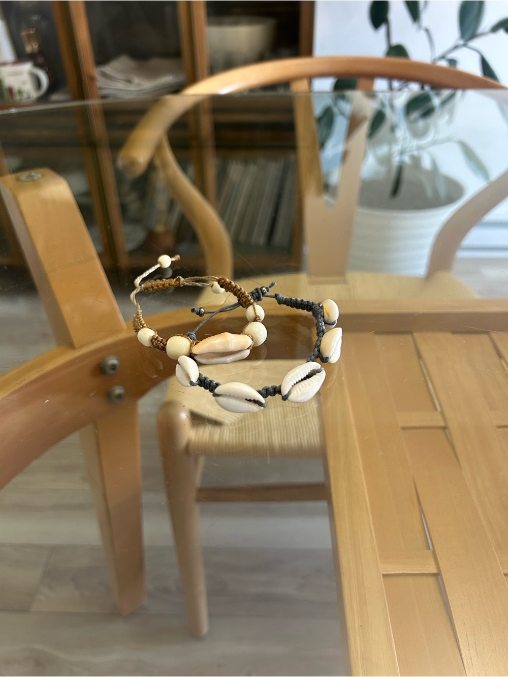 Shell Beaded Bracelets - Picture 4 of 8